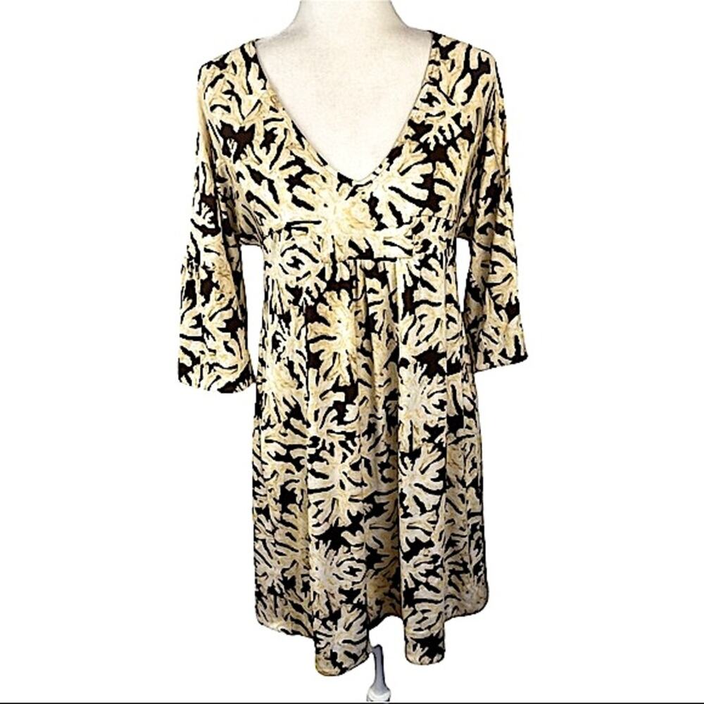 Diane Von Furstenberg Ilya 100% Silk Jersey 3/4 Bell Sleeve V-neck Dress Size 4 - Picture 3 of 12